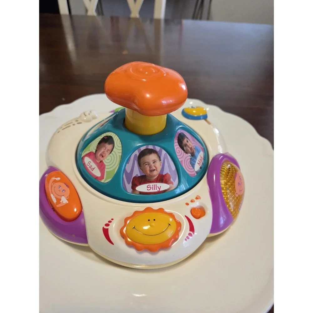 VTech Baby BrainyWorks Right Brain Baby Face spin toy